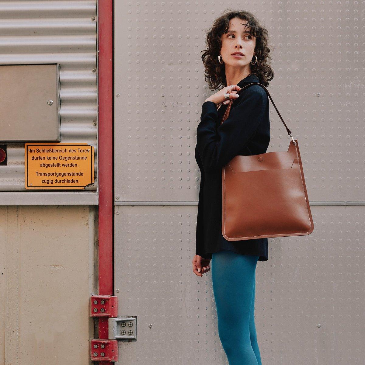 Sleek Italian Leather Shoulder Bag