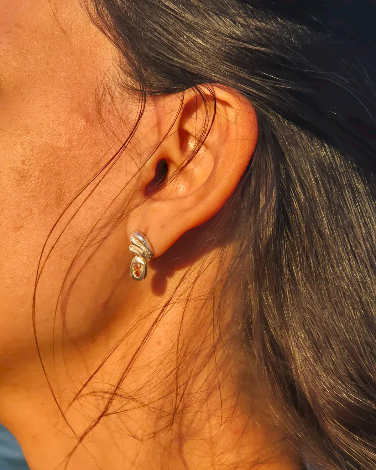 Mini Melted Earrings Amber