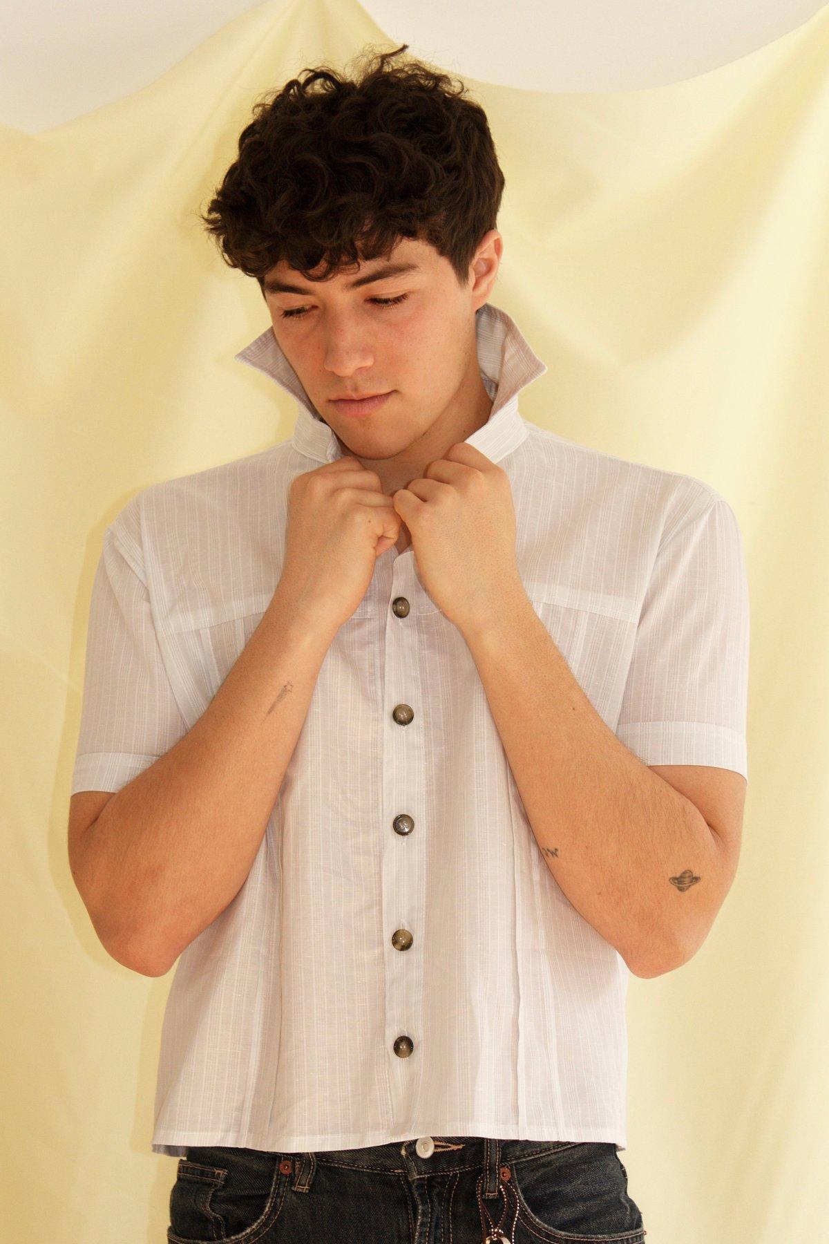 Orilla Shirt - White Striped