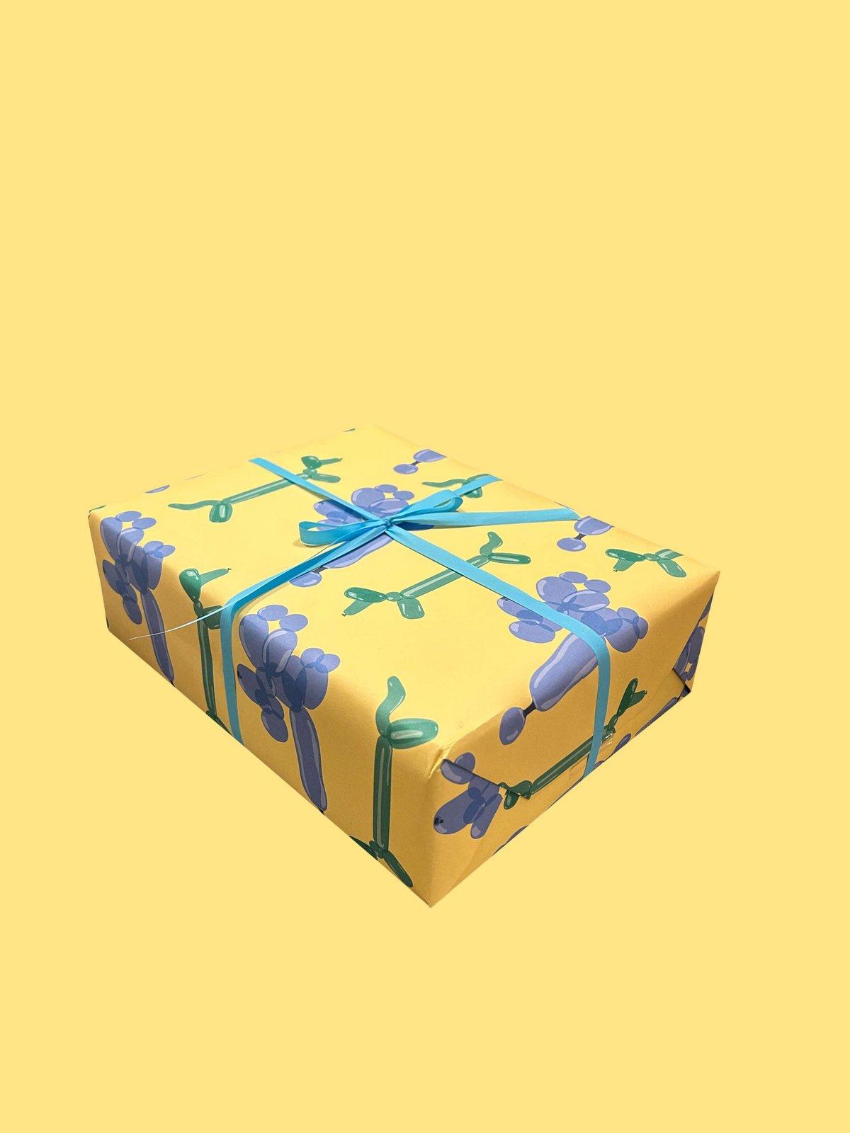 Wrapping Paper Balloon Dogs