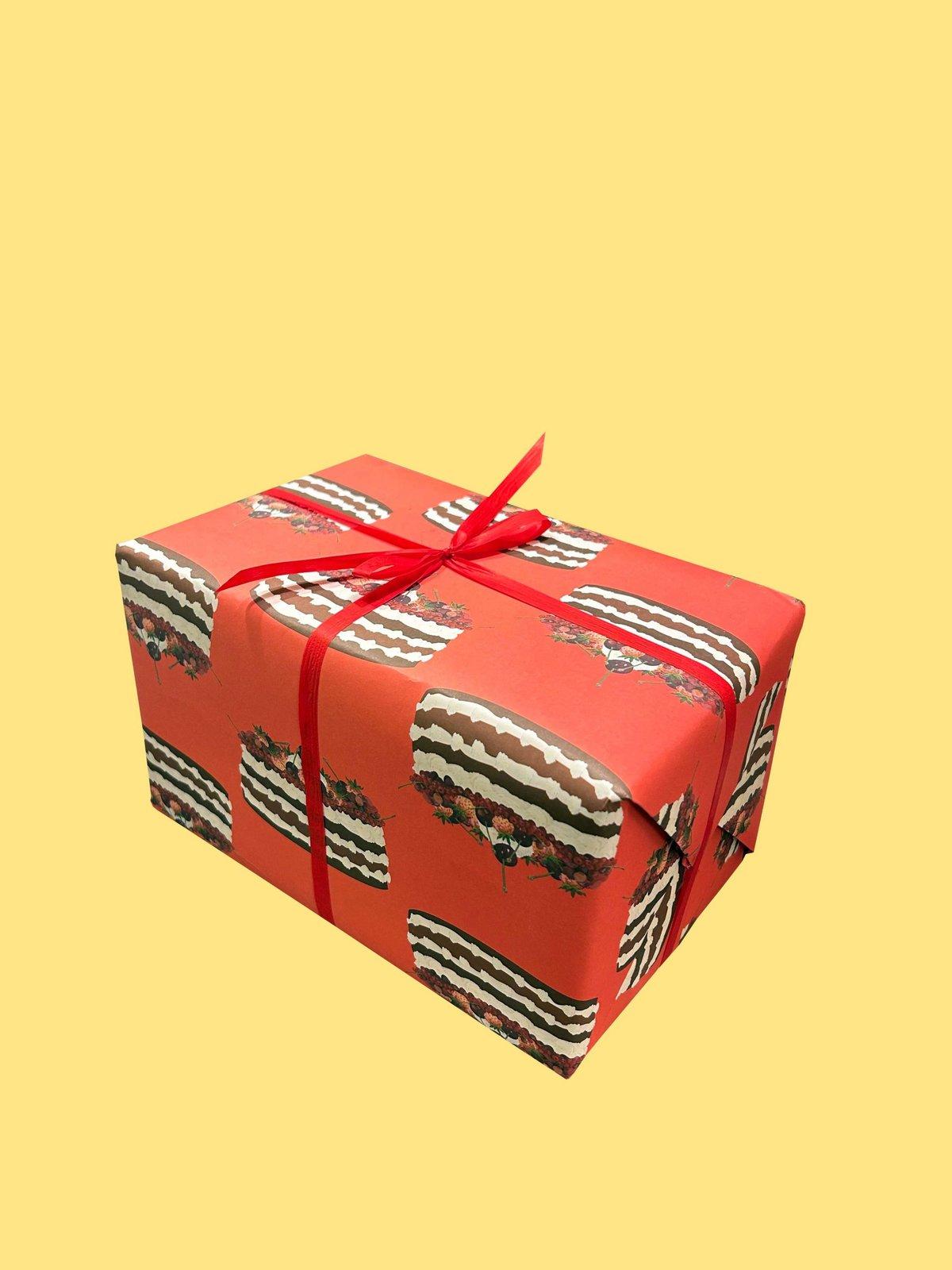 10x Wrapping Paper Cake