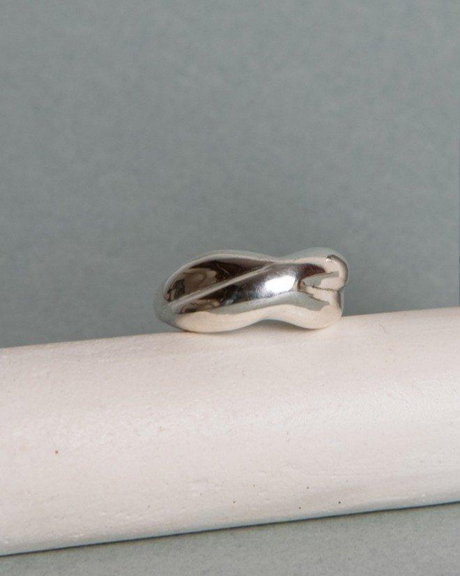 Unda Ring