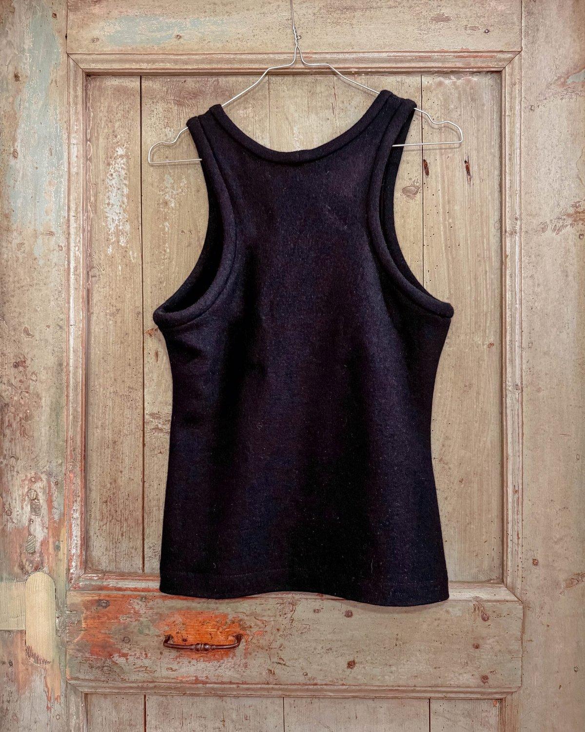 Wool-Walk Tank