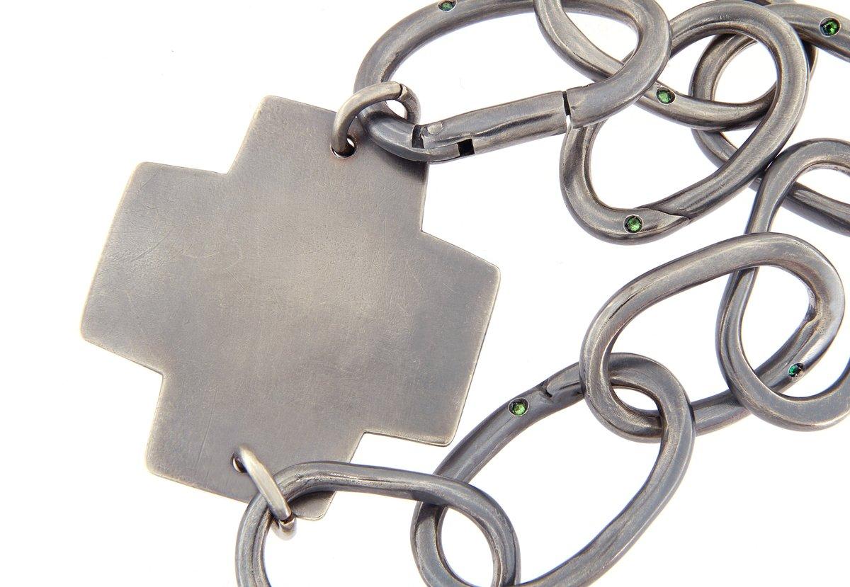 Chain Cross Tsavorite Bracelet